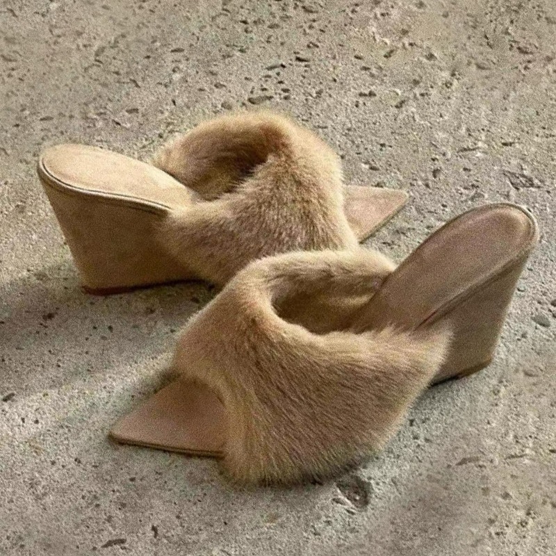 Fluffy Women Slippers Wedges P - Winter Clothing For Woman ulasan dan harga